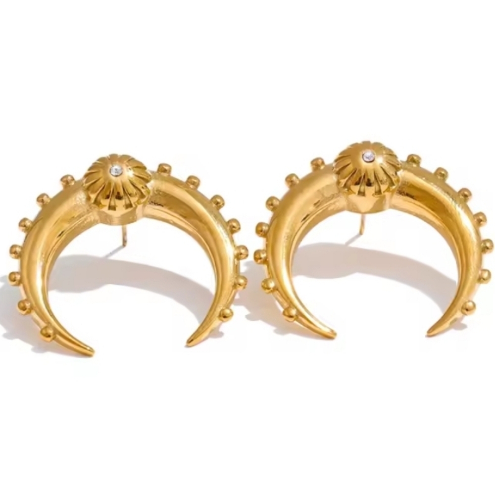 New 18k Gold Ss Halo Cresent Earrings